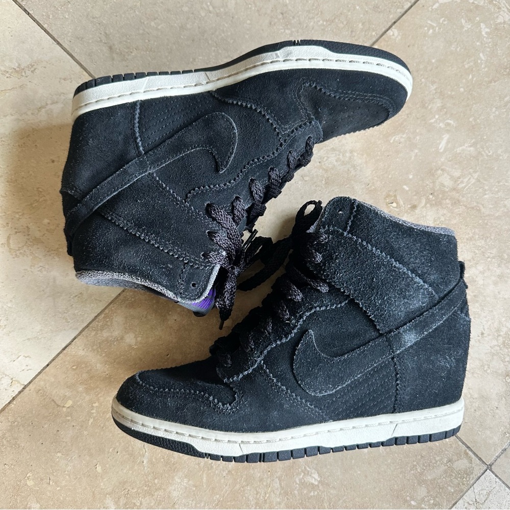 Nike WMNS Dunk Sky Hi Black and Court Purple Sneakers